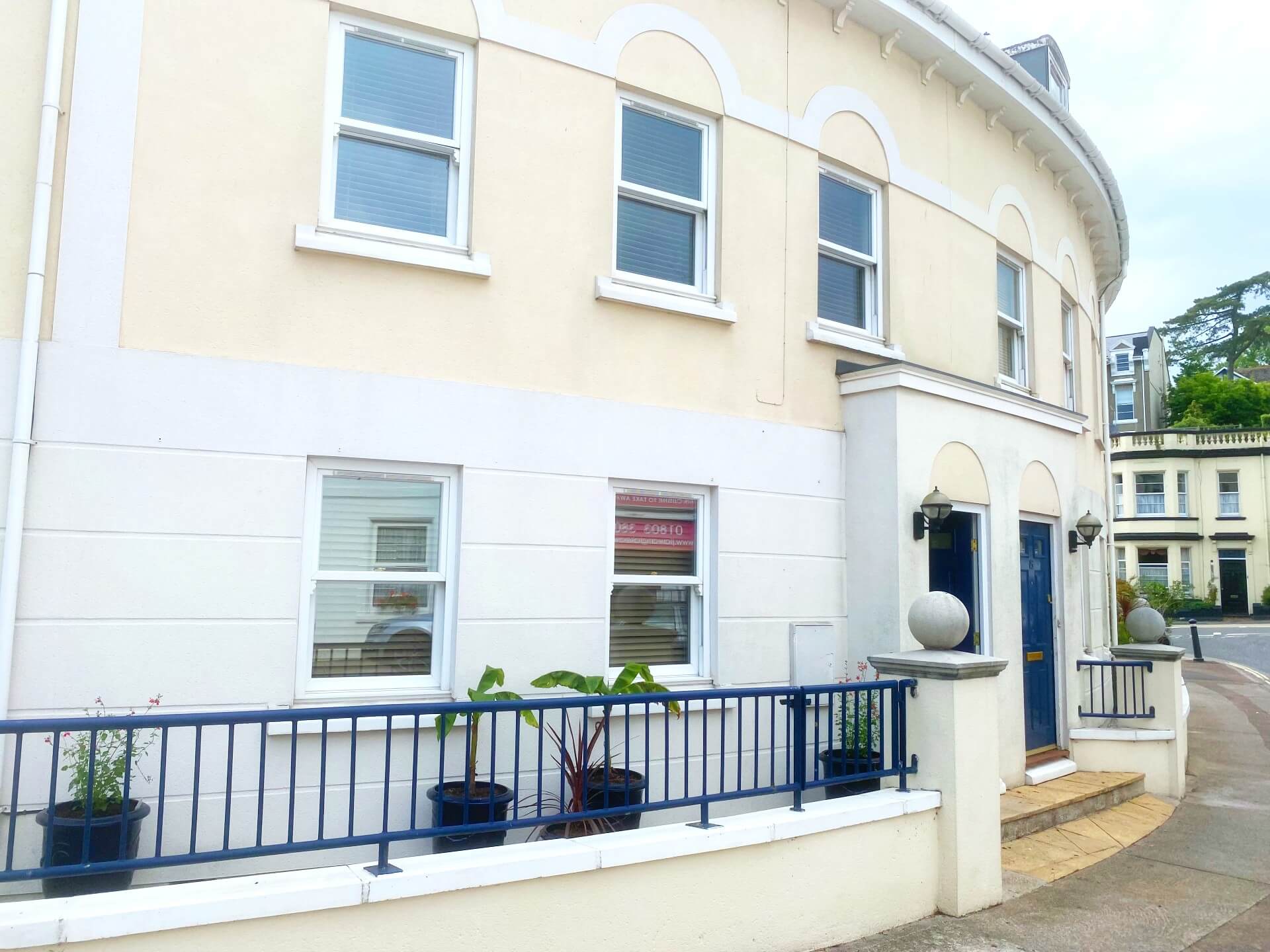 Lisburne Place Luxury Town House Self Catering Accommodation in Torquay